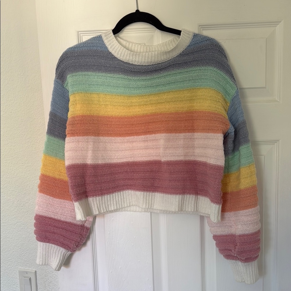 Shein Pastel Crew Neck Cropped Sweater — Size Medium